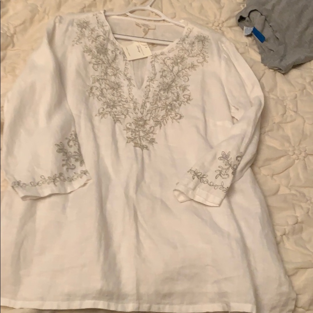 White linen top with silver embroidery